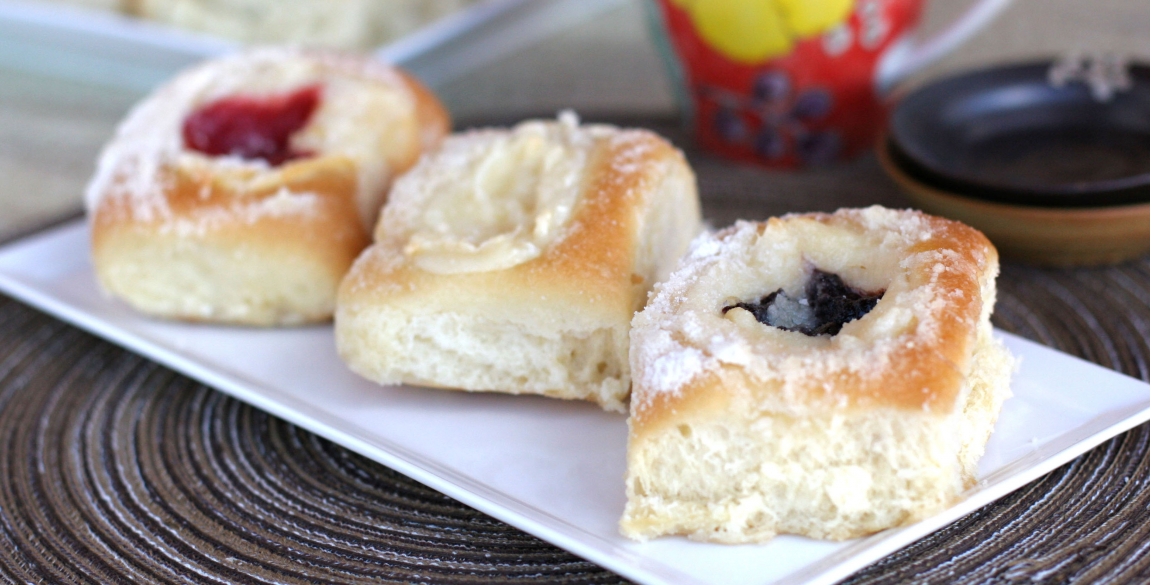 FRUIT & CREAM KOLACHES